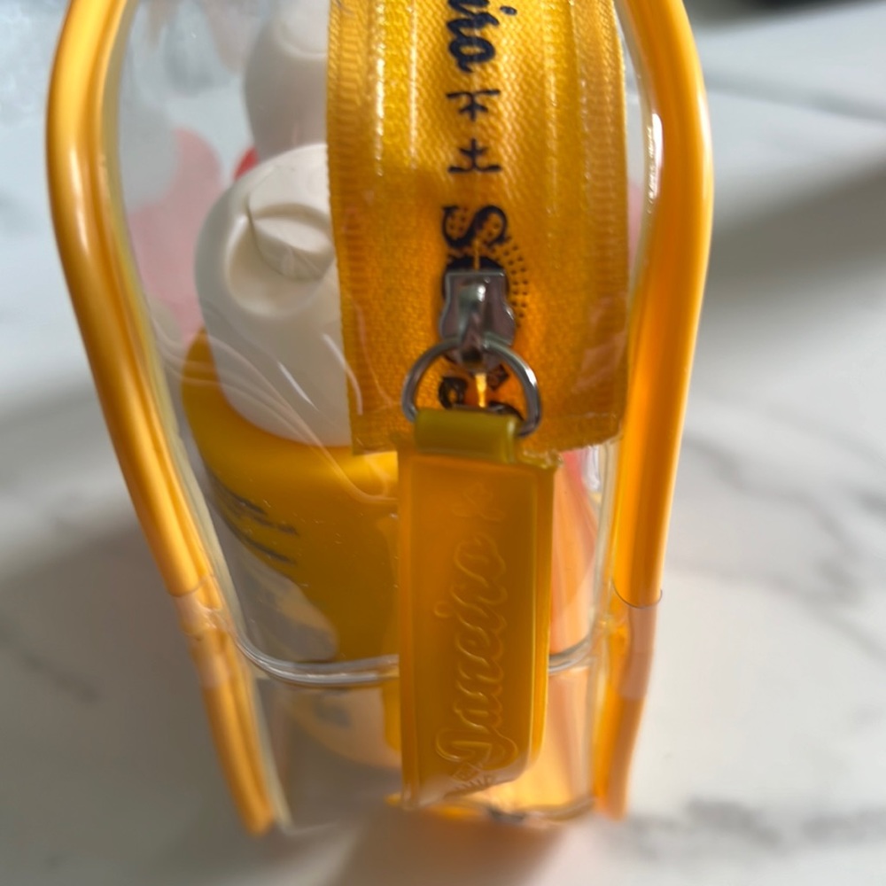 Sol De Janeiro Brazilian 4 Play Moisturizing Shower Cream-Gel & Bom Dia Bright - Picture 8 of 8